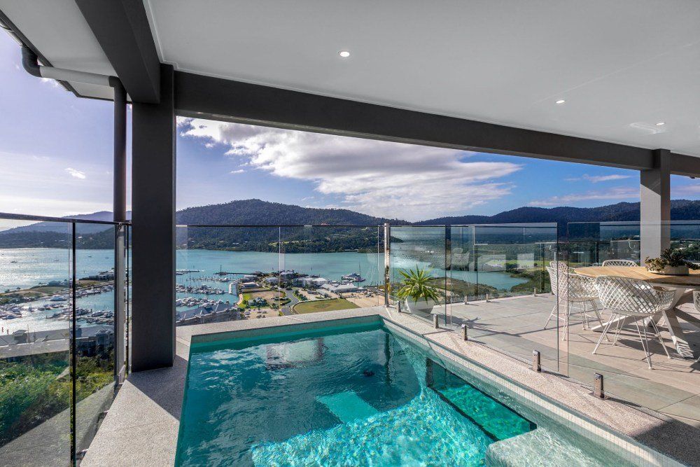 Modern Kitchen Island — Red Emperor Constructions in Cannonvale, QLD