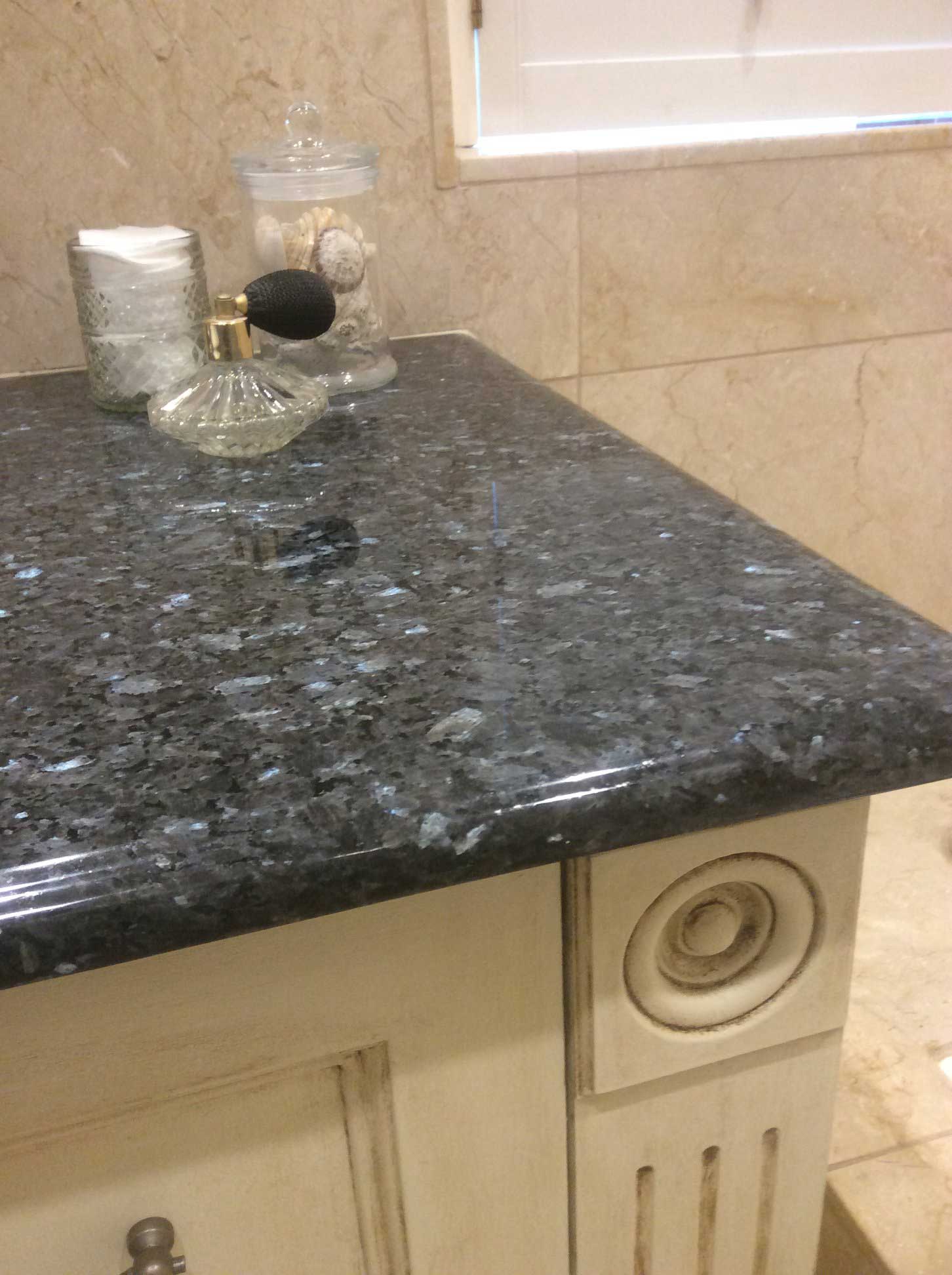 traditional-bathrooms 3