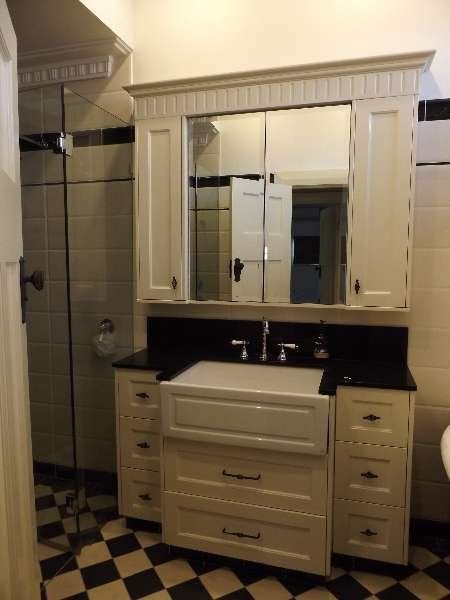 traditional-bathrooms 6