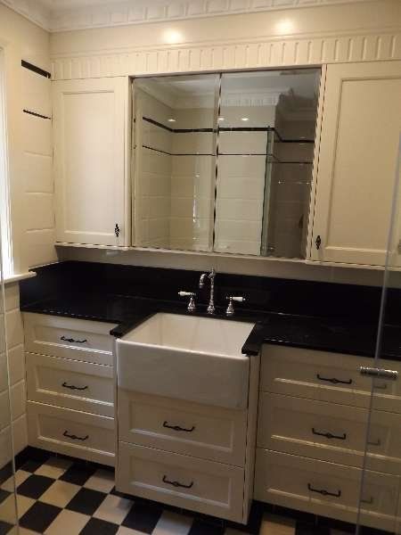 traditional-bathrooms 2