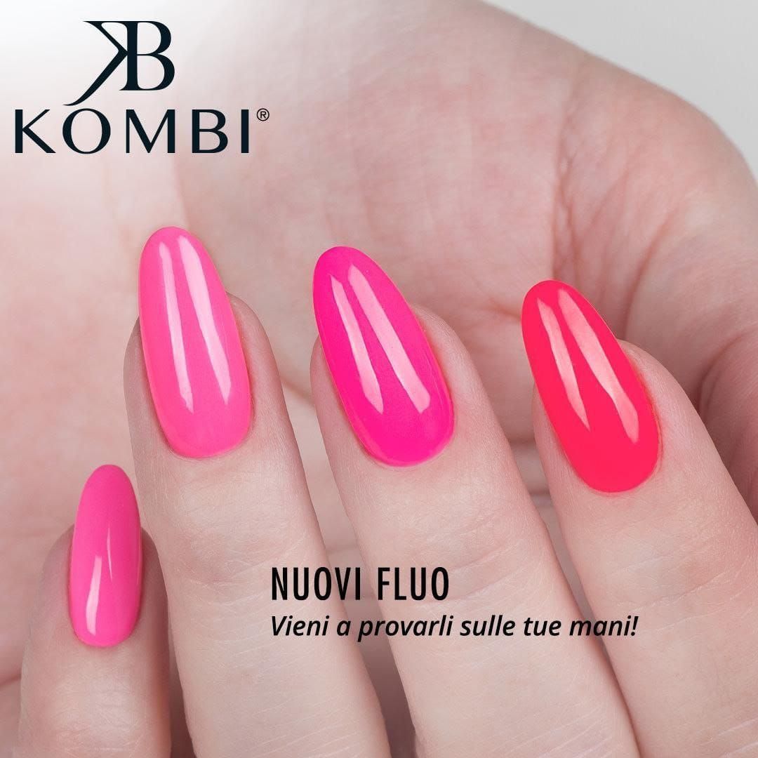 Un primo piano delle unghie di una persona con la scritta nuovi fluo in basso