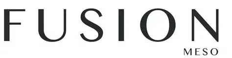 Un logo in bianco e nero per Fusion Meso su uno sfondo bianco.