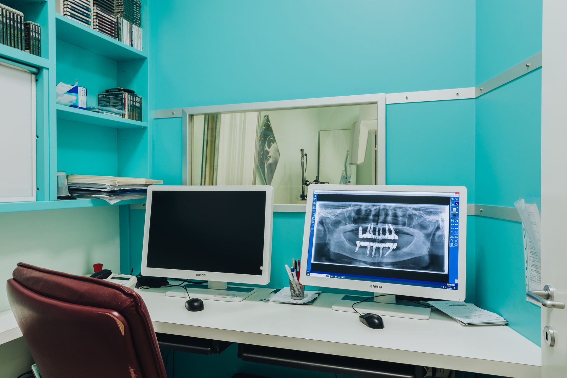 monitor per la diagnostica odontoiatrica