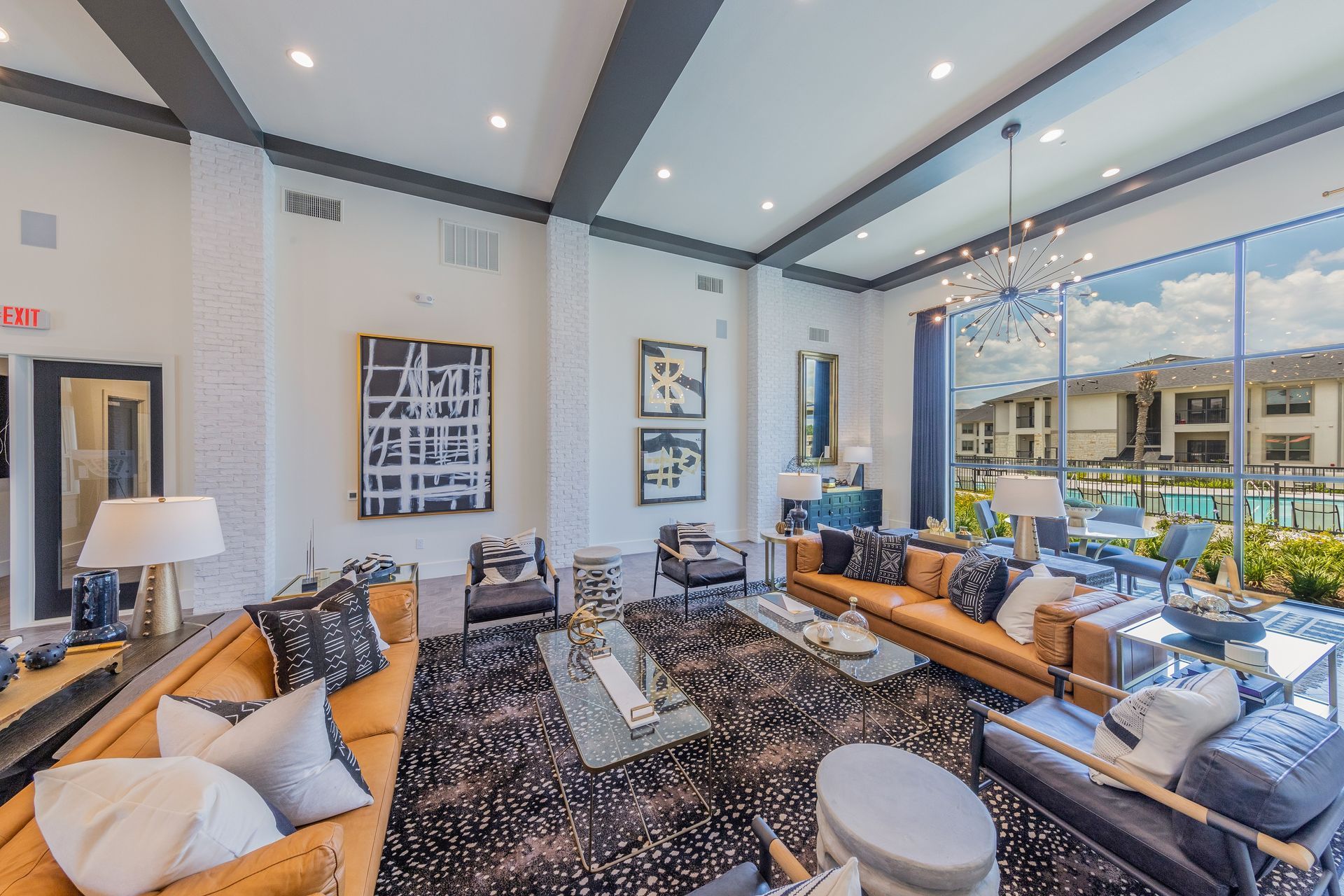 Lounge area at Palmetto Pointe in San Antonio, TX.