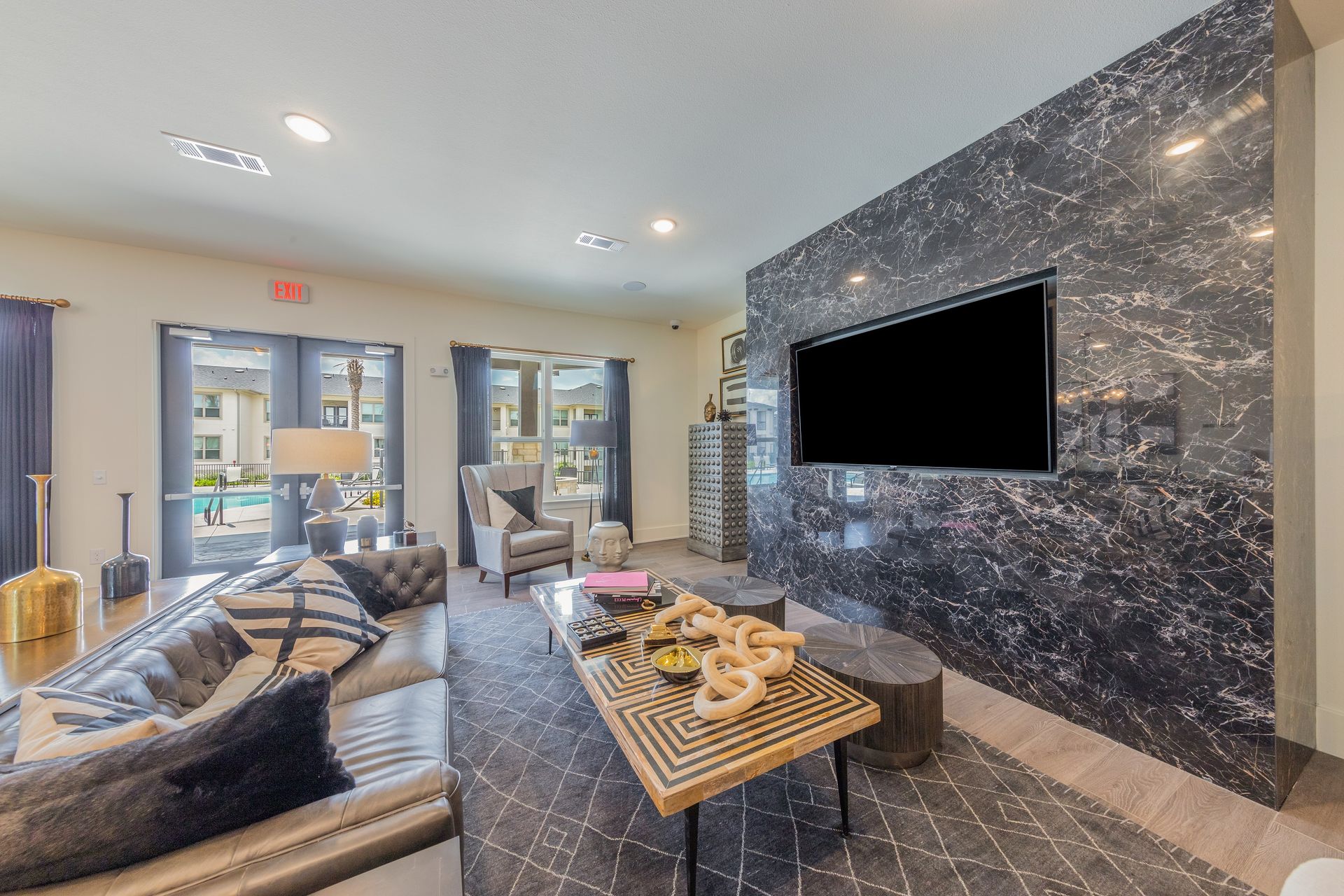 Seating area at Palmetto Pointe in San Antonio, TX.