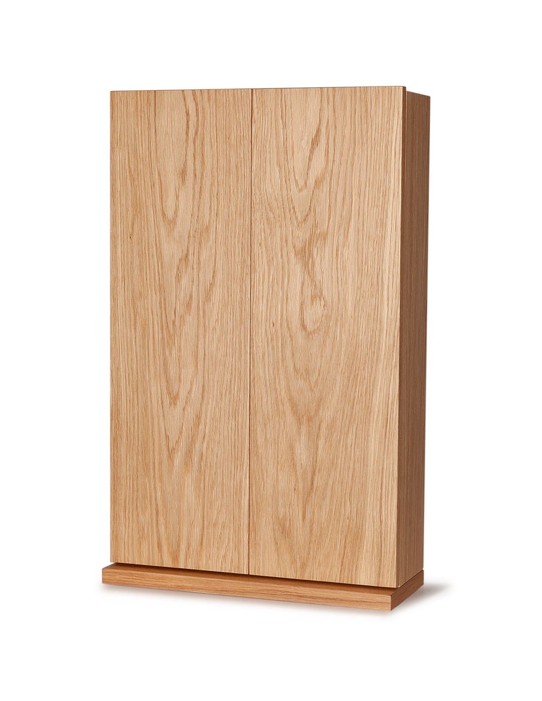 Una scatola di legno con una base di legno su uno sfondo bianco.