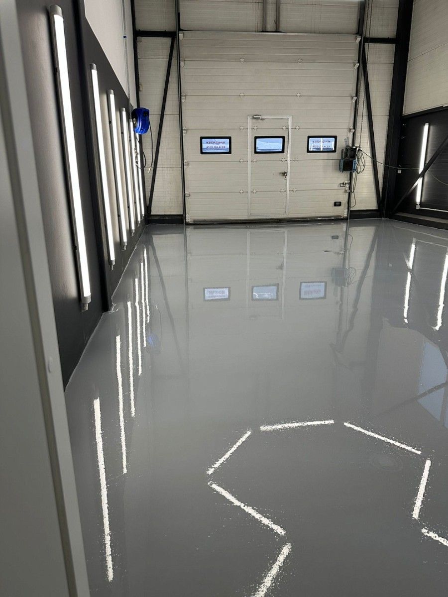 Epoksīda grīdas ieklāšana