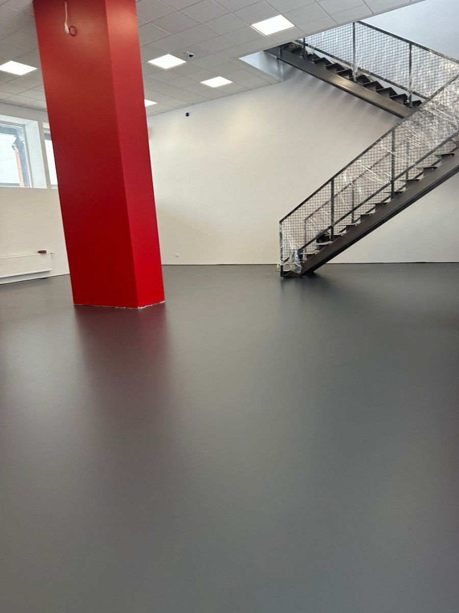 Epoksīda grīdu krāsa. 