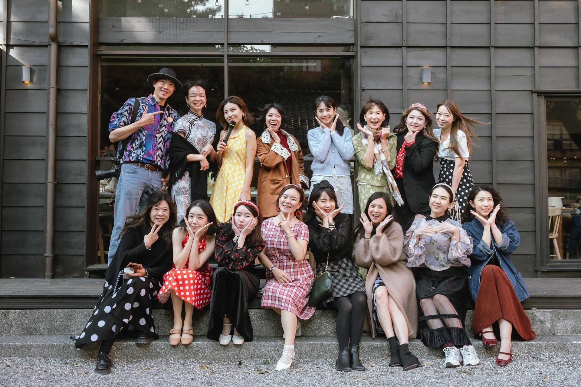 CNFCD減肥也能「畢業」！在辛志平校長故居，見證飲食管理與生活質感的奇蹟-當天令我印象深刻的是，現場一位陪同參加的先生，在聽完大家的蛻變後，好奇地詢問這套系統的運作模式。 這正是「微康新型專利商業模式」的核心價值：當你成為健康生活的實踐者，你本身就是最有力的見證。
