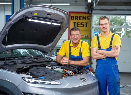 Die Autodoktoren: Holger Parsch und Robin Schürer
