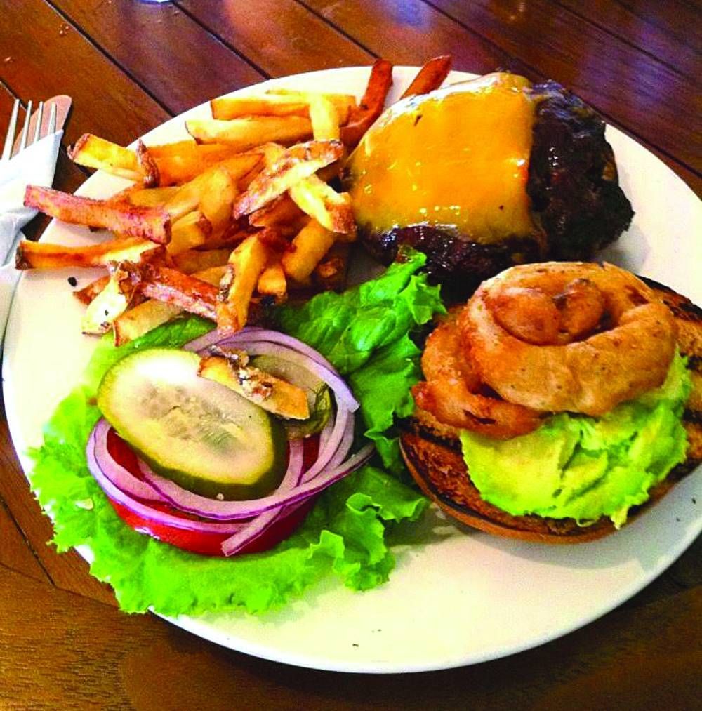 Annie’s Island Fresh Burgers features local, fresh and organic