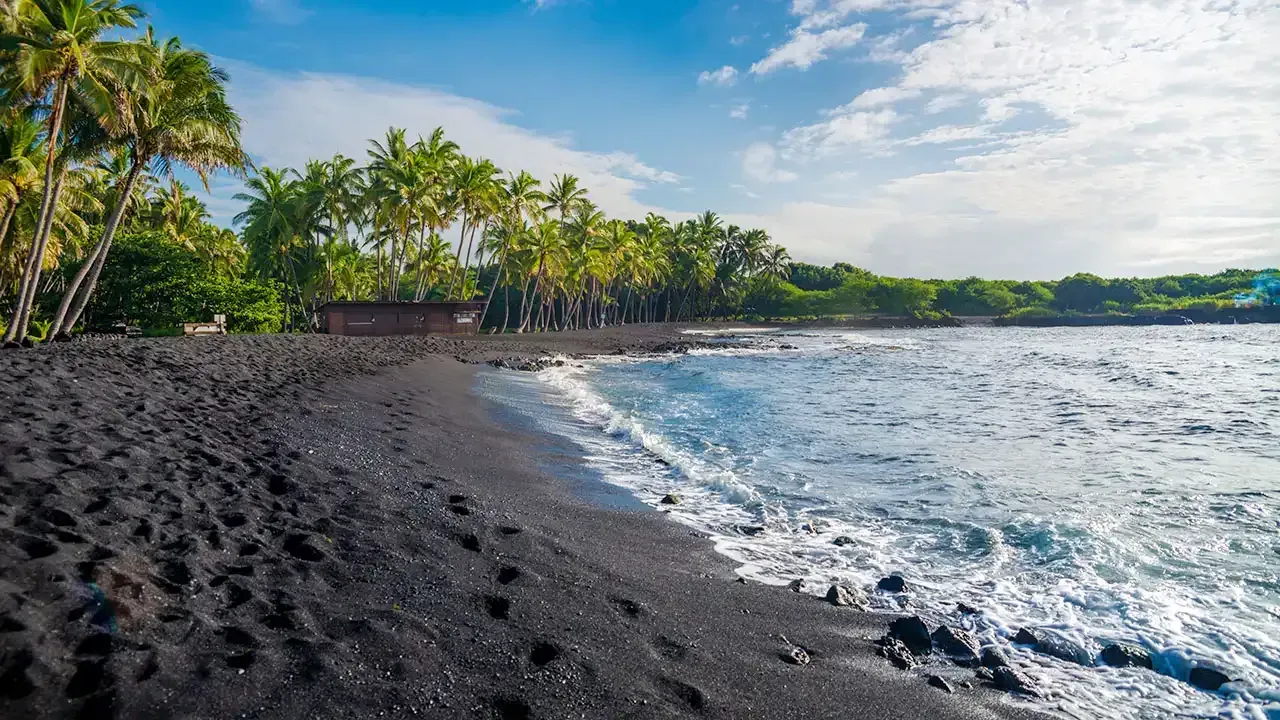 Learn more about black and green sand beaches on the Big Island of Hawaii.