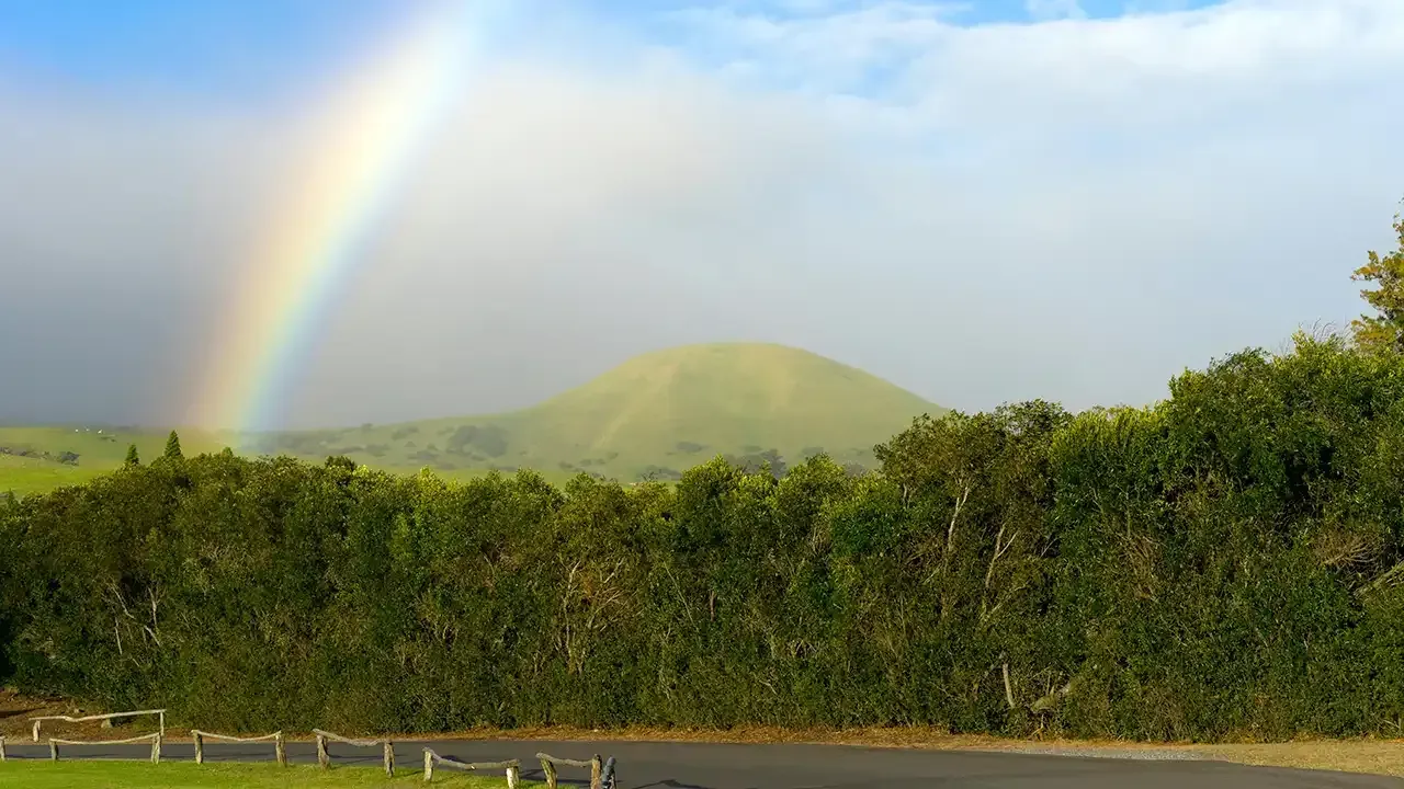 Discover which seasons are best for your Hawaiian vacation with this weather planning guide.