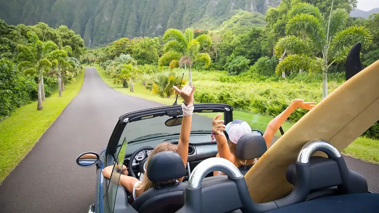 Discover the best ways to efficiently island hop in Hawaii.