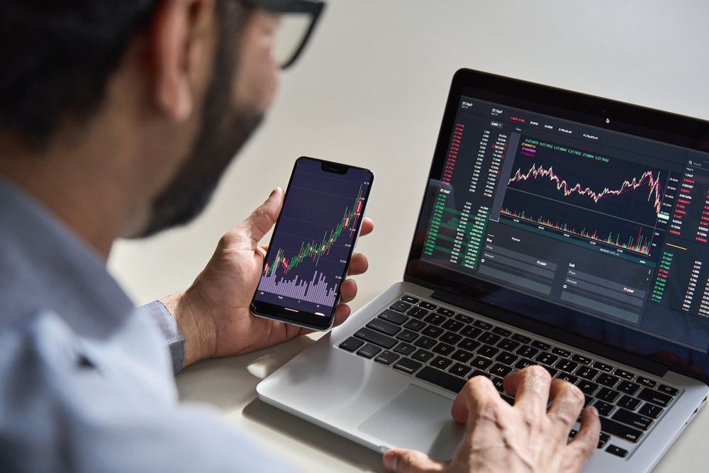 Stock Broker — Financial Advisor In Dubbo