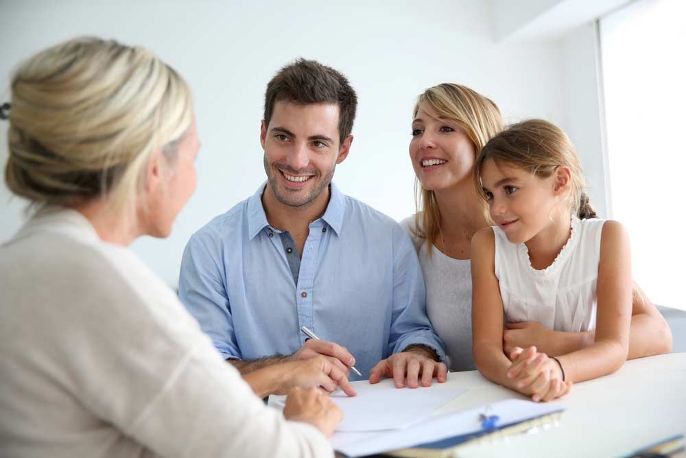 Family Meeting With A Consultant To Talk About Financial Planning
