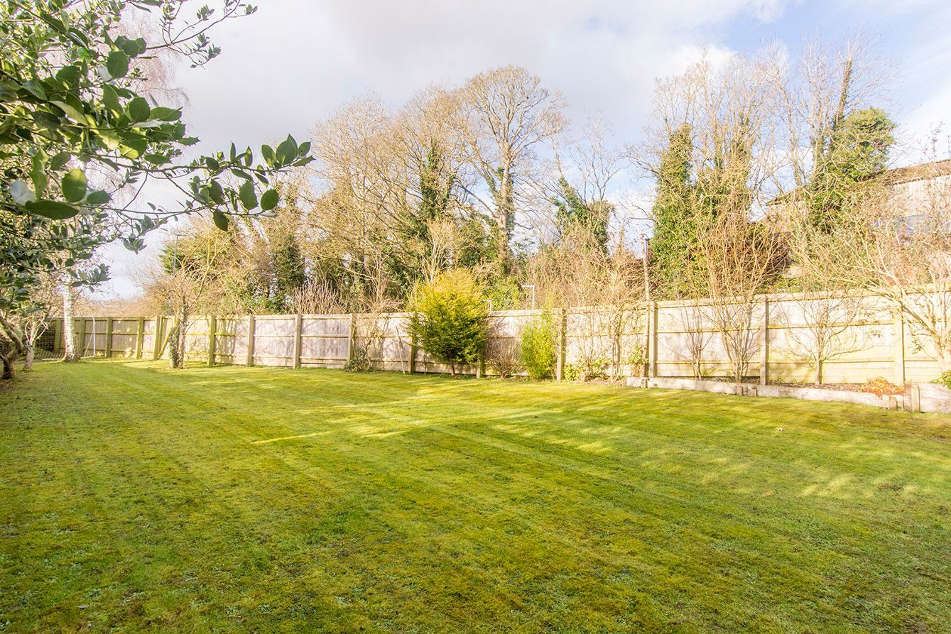 Husbands Bosworth LE17 Estate Agents