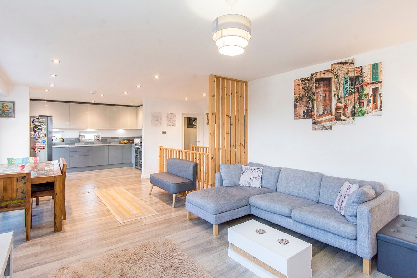 Detached House For Sale in Husbands Bosworth Berridges Lane LE17