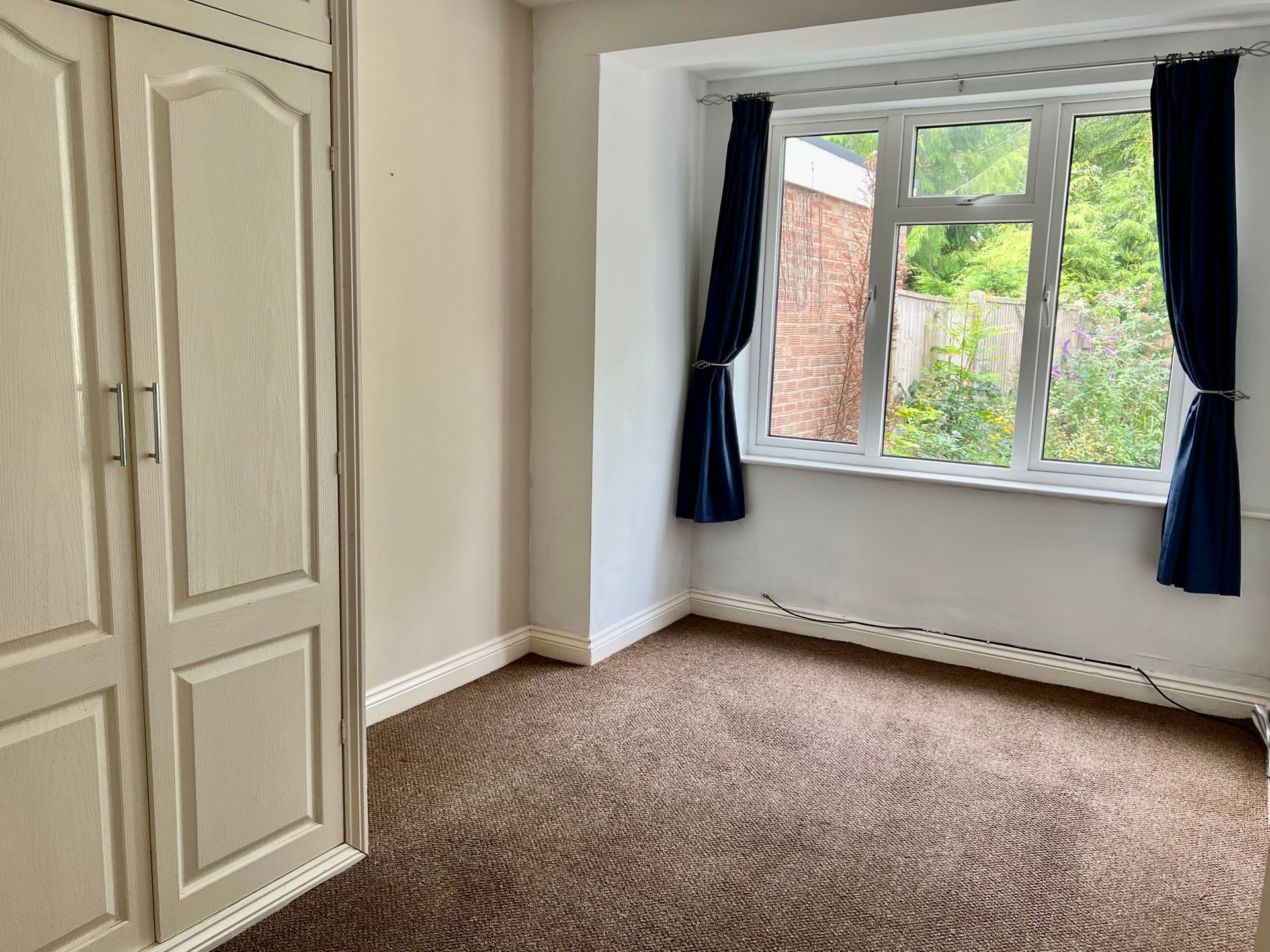 Estate Agents in Harborough | Park Drive | LE16