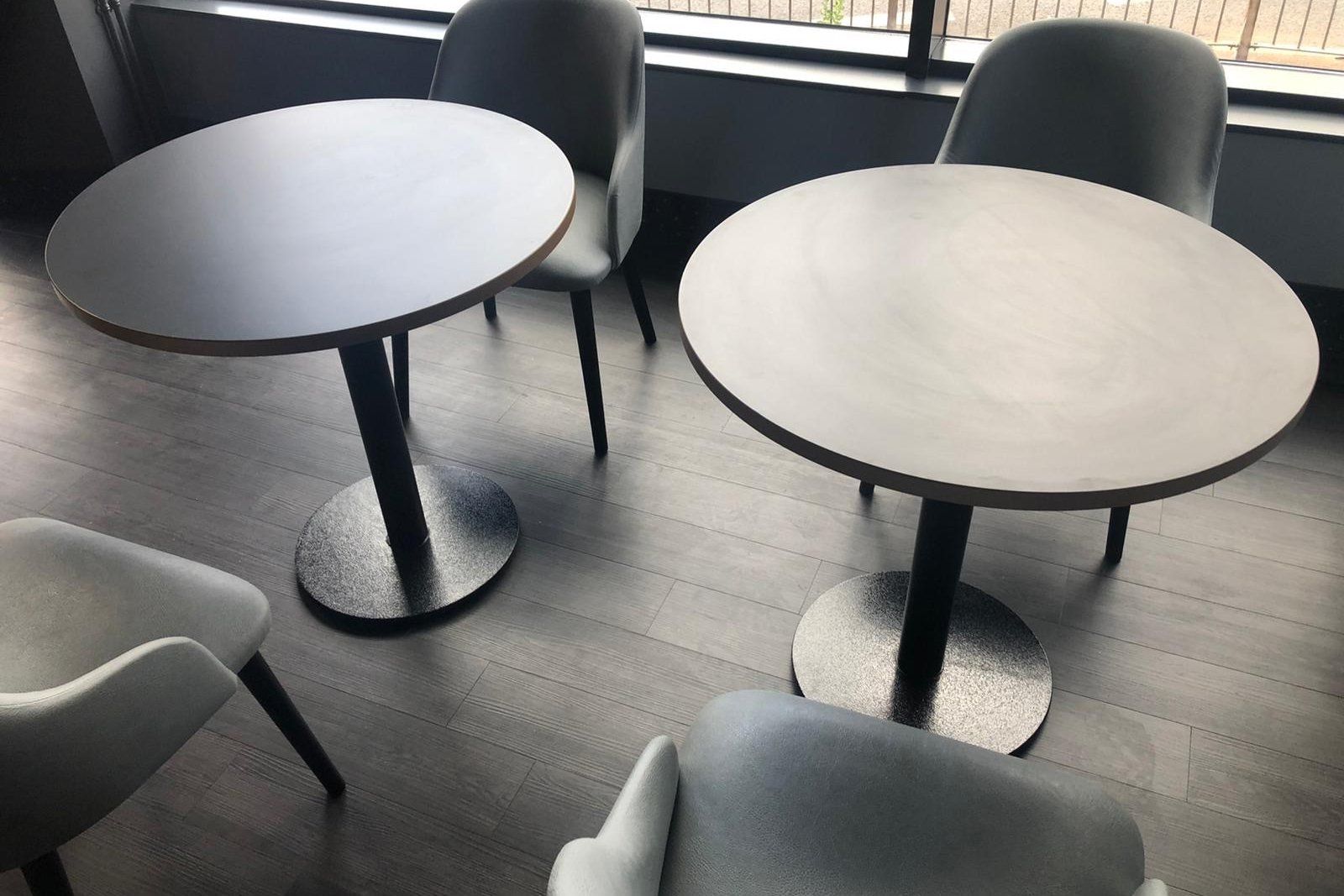 Cinema tables and chairs