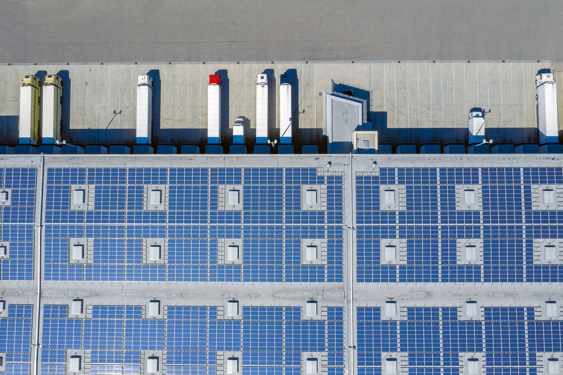 Realizzazione e Manutenzione impianti fotovoltaici per 'industria a Terni e provincia