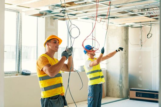Realizzazione Impianti elettrici per attività commerciali a Terni