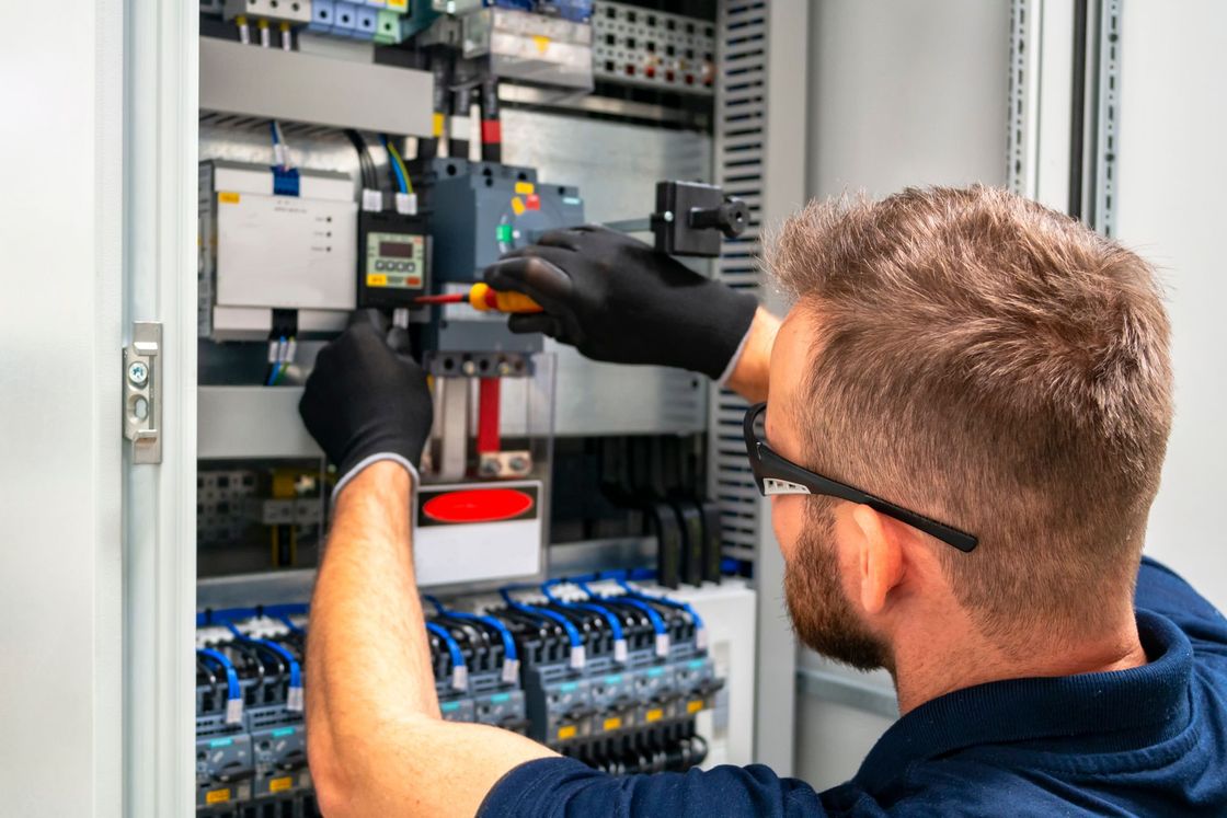 Manutenzione impianti elettrici industriali a Terni