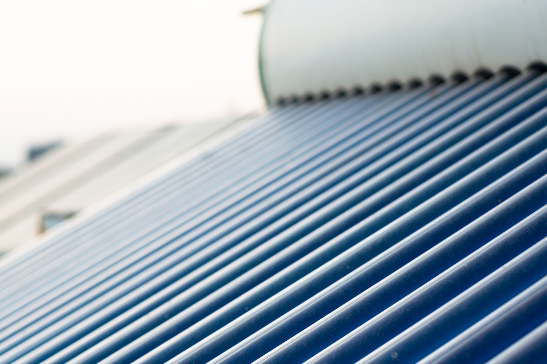 Realizzazione di impianti solari termici per abitazioni e condomini a Terni e provincia