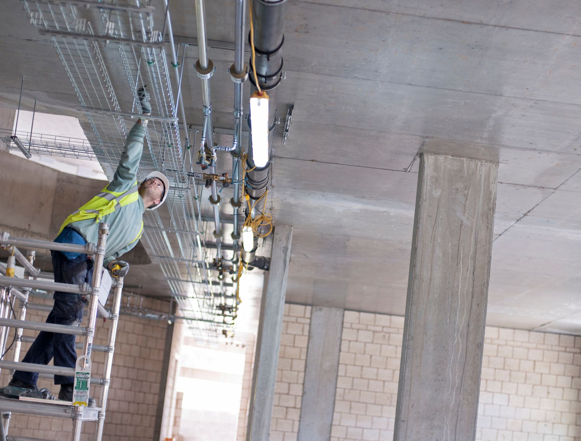 Impianti idraulici per attività commerciali a Terni