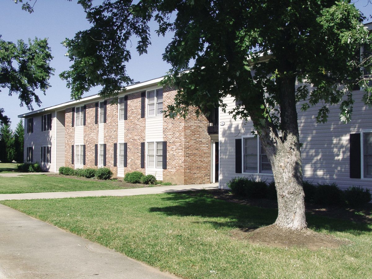 The Bradford Apartments Greer's Apartments