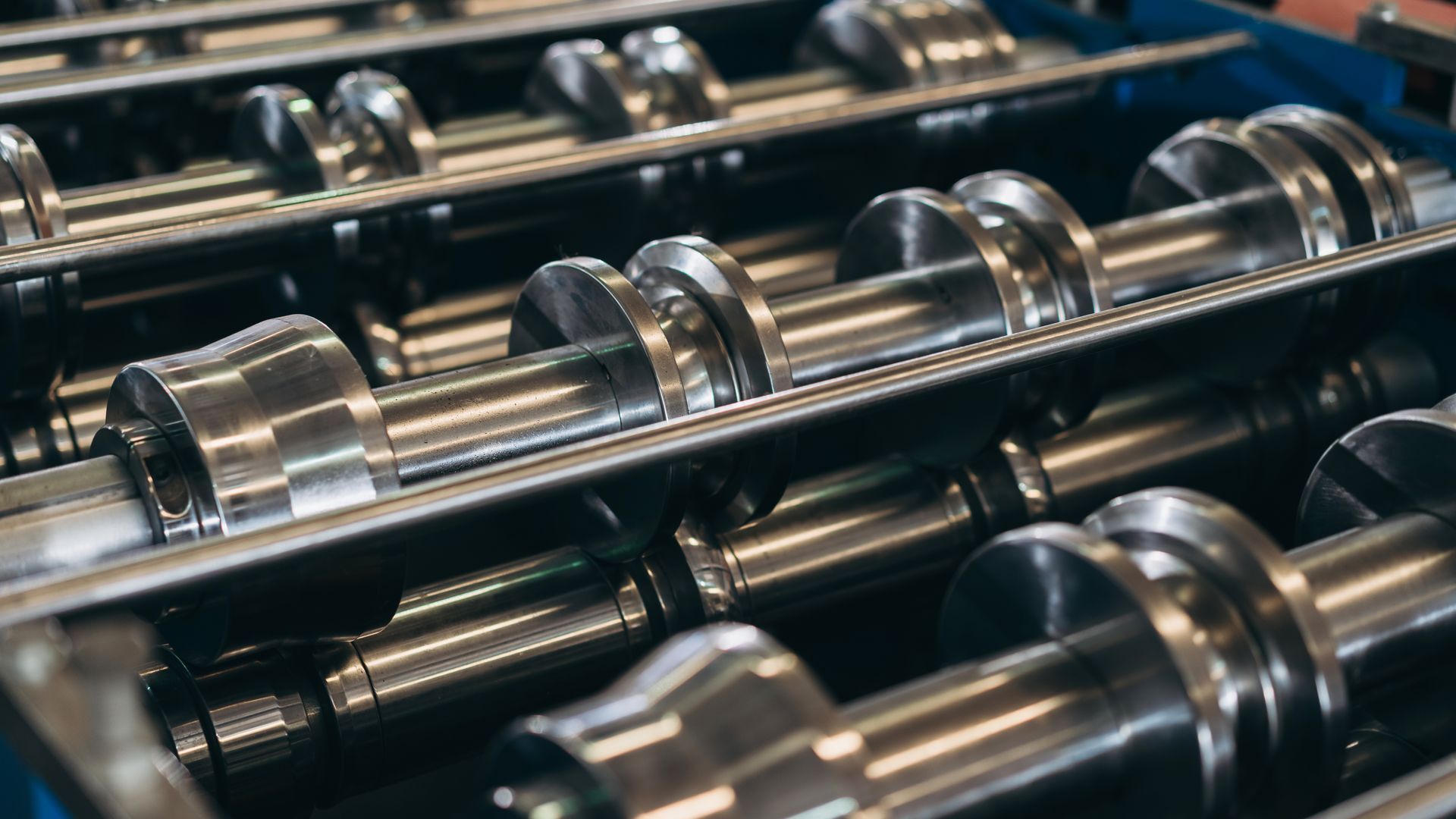 303 and 316 stainless precision ground bar comparison for shafting applications