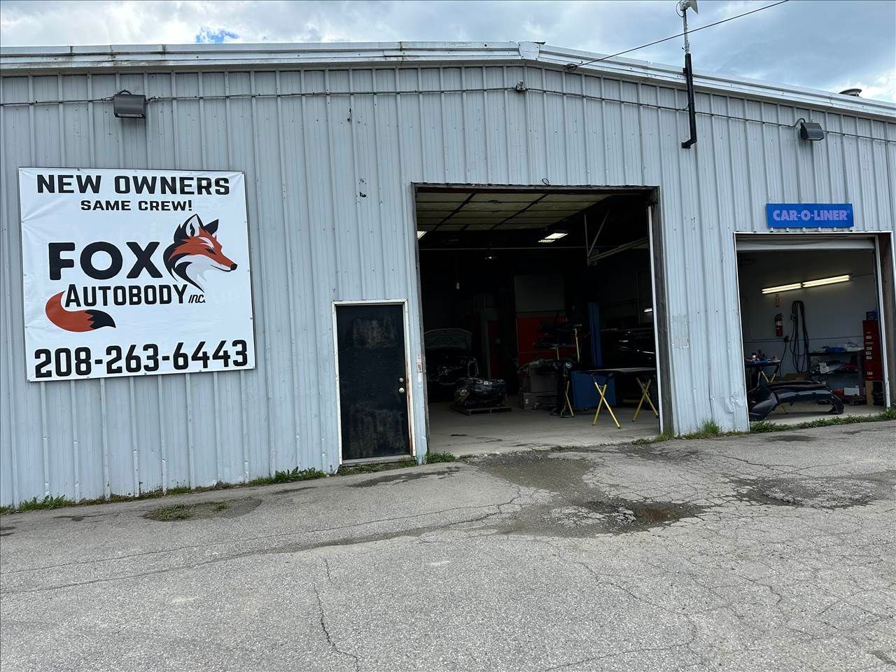 Fox Auto Body Inc., Comprehensive collision repair in Sandpoint, Idaho, Bonner County. Dings, dents, paint, frame repair, bumper-to-bumper collision repair. 