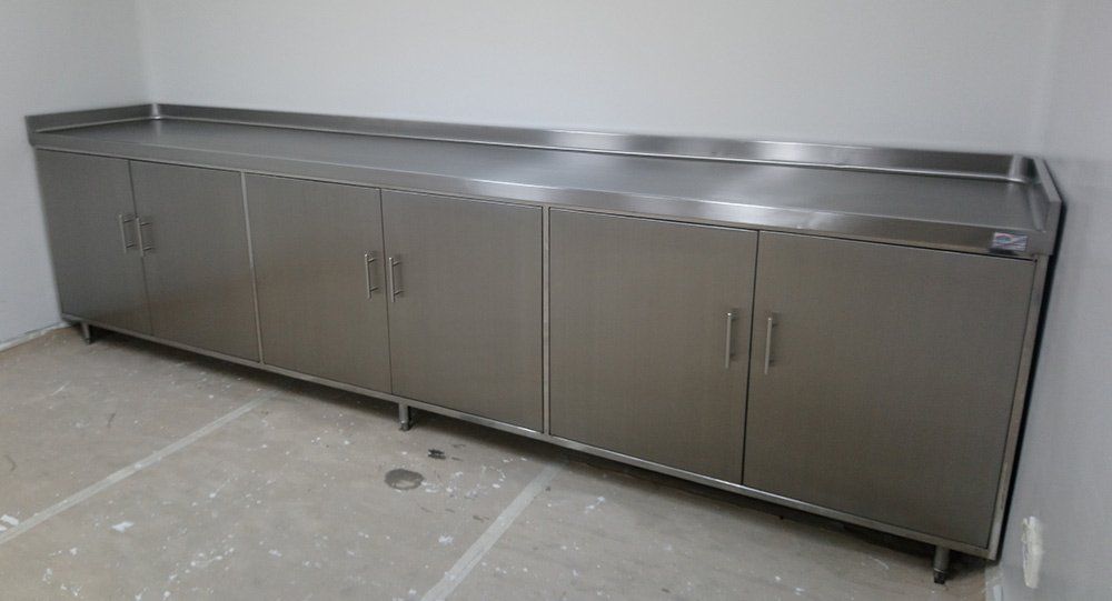 Equinox S.A.S. mueble cerrado