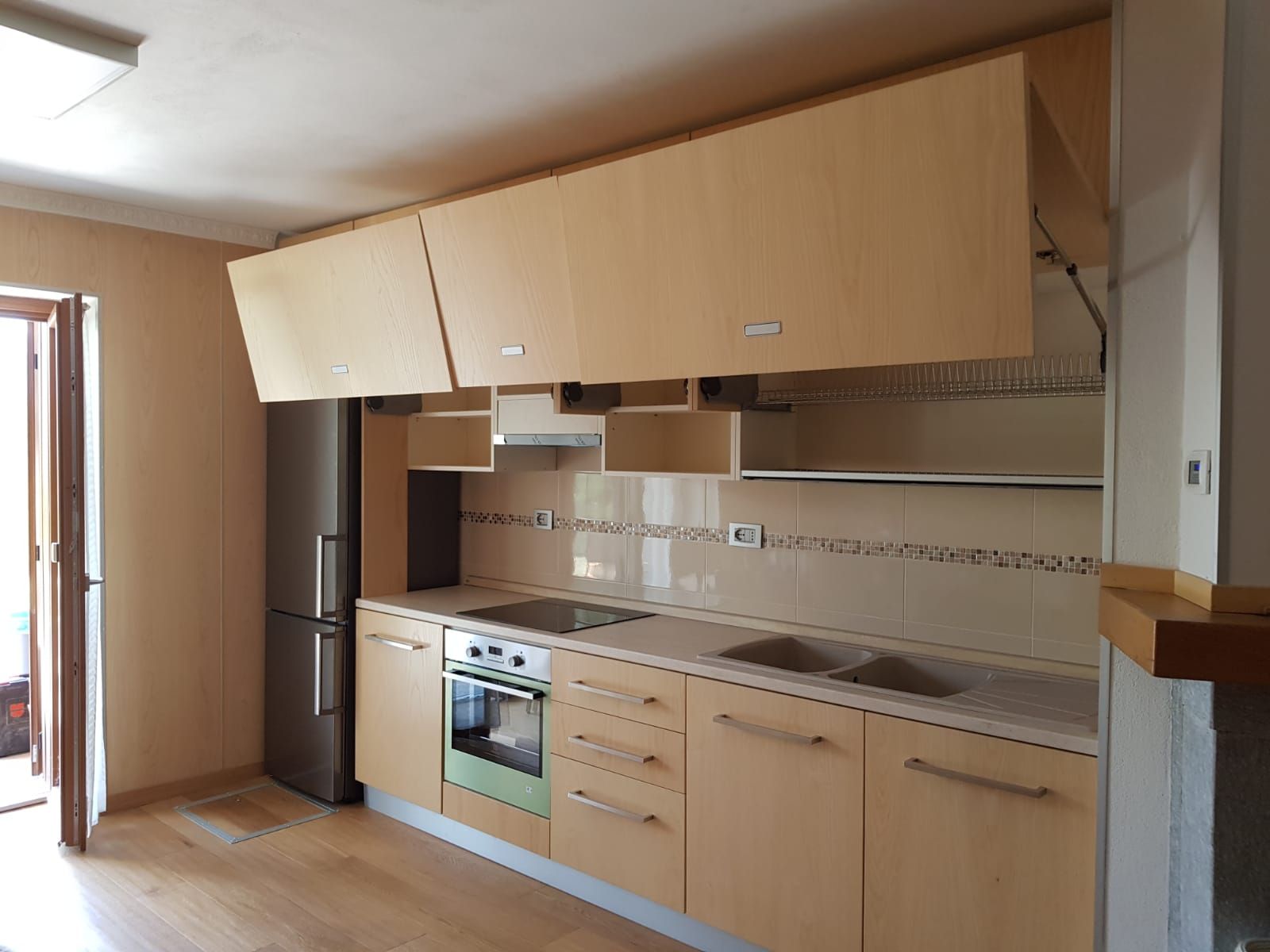 cucina in legno su misura