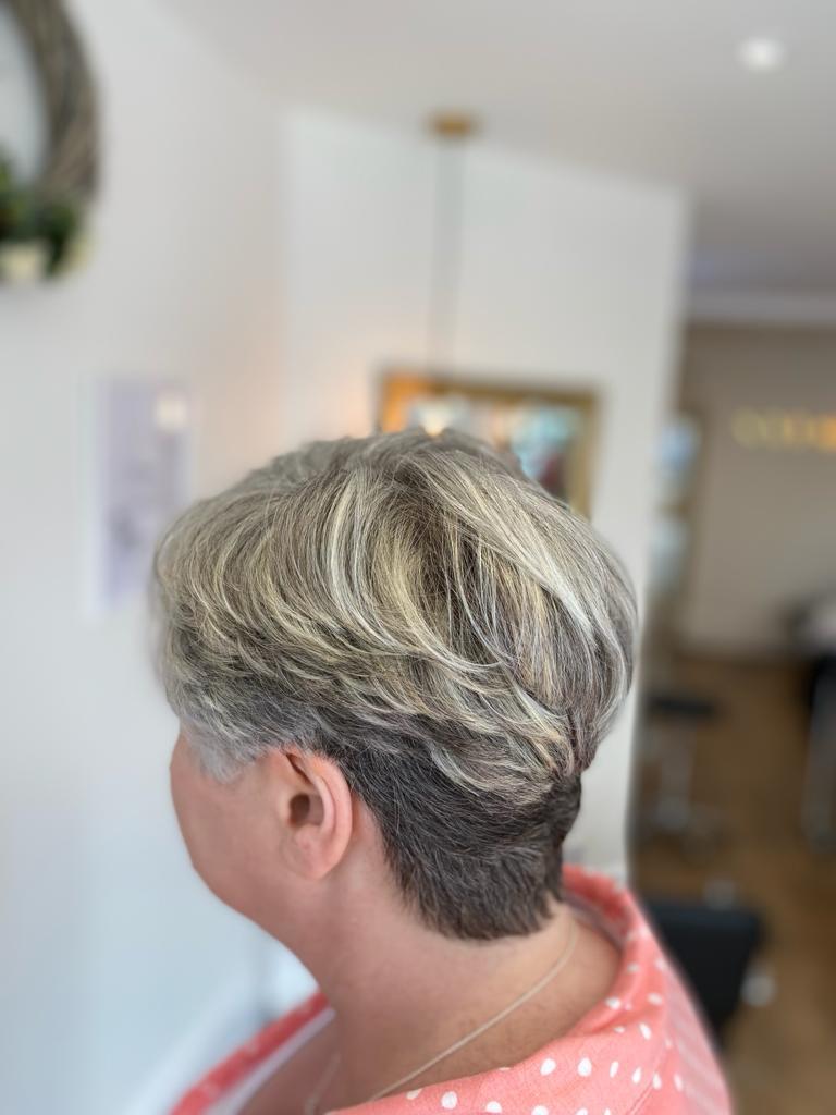 Salon 43 short hair cut style