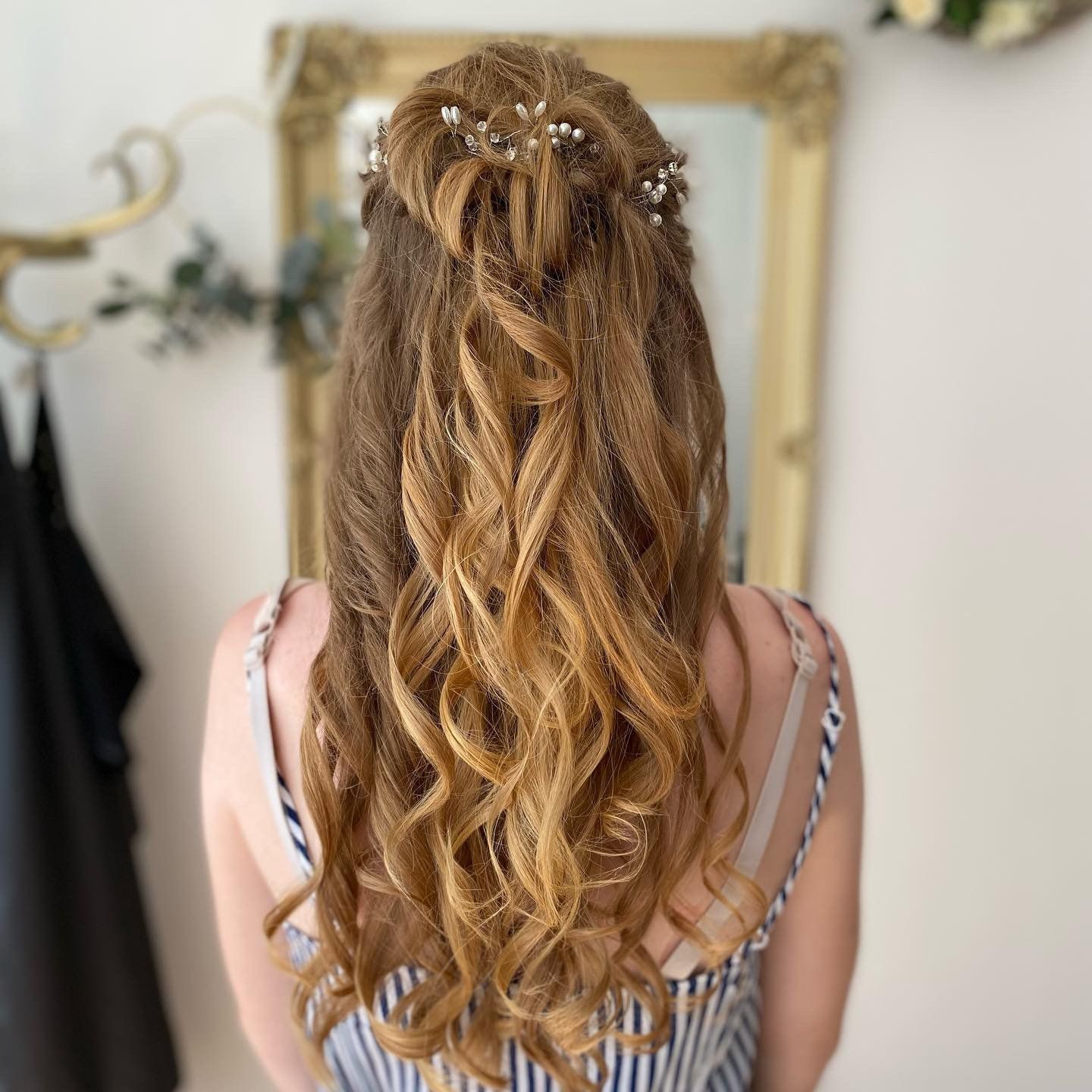 Salon 43 long hair cut prom style