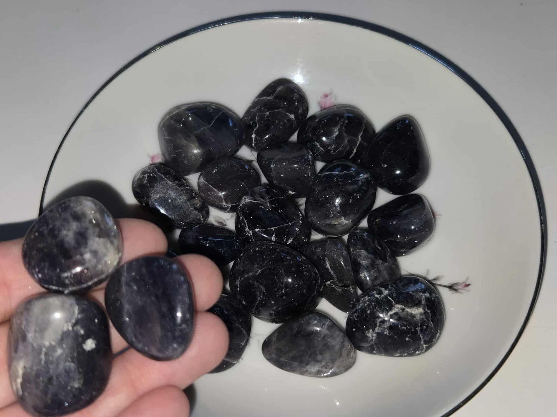 Tumbled Iolite