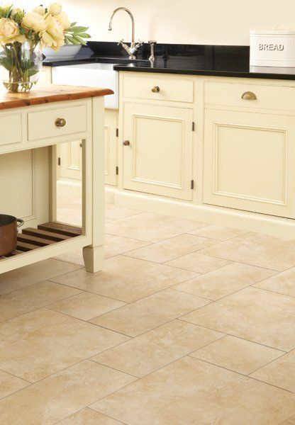 ORIGINAL STYLE COLISEUM BEIGE ROOM SETTING