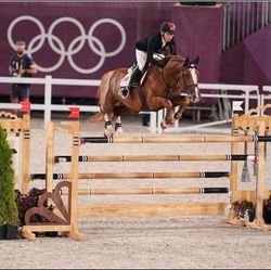 Springpaard For Passion d'Ive op de Olympische spelen Tokyo 2020 springen