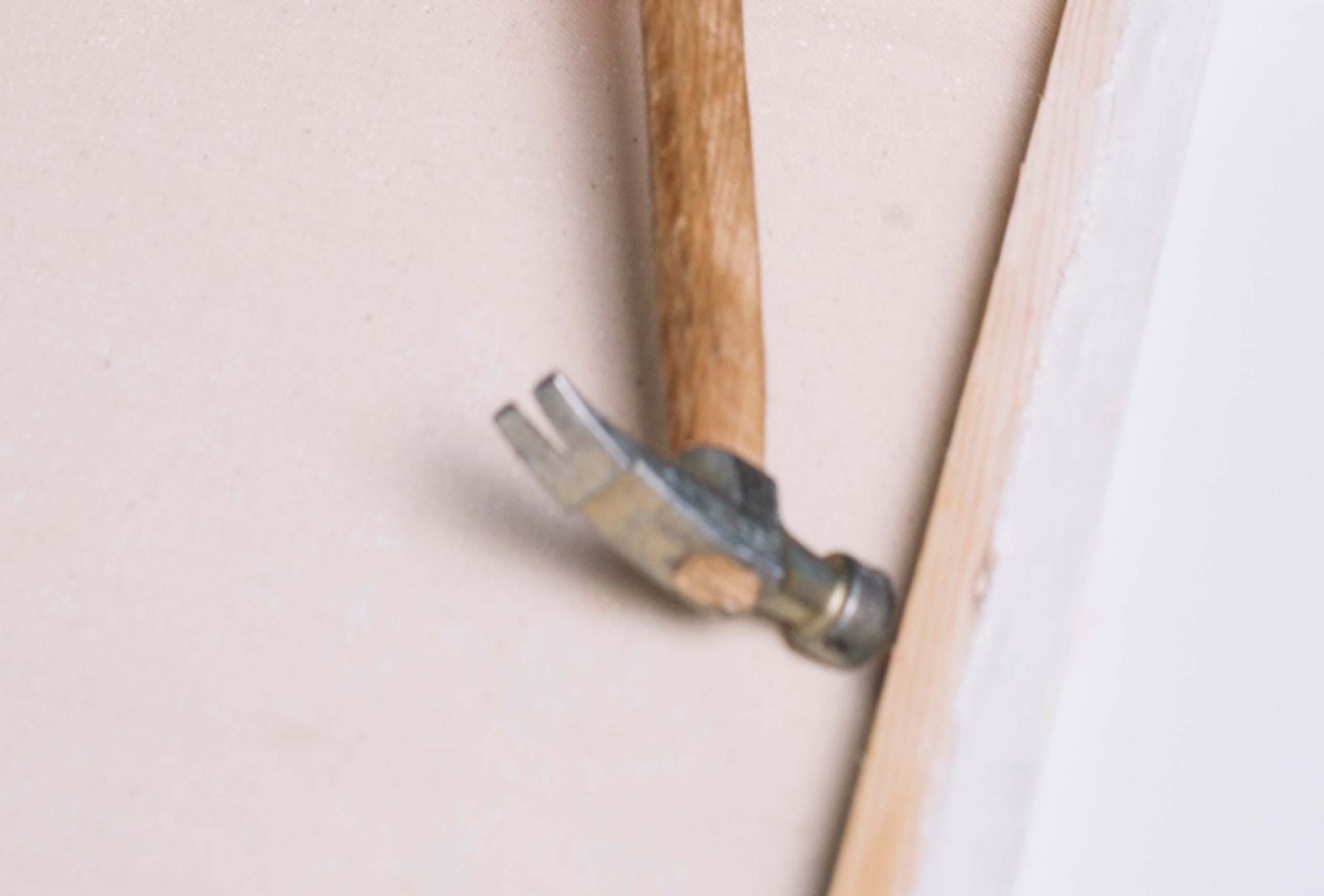 Canvas stretching in Fulham