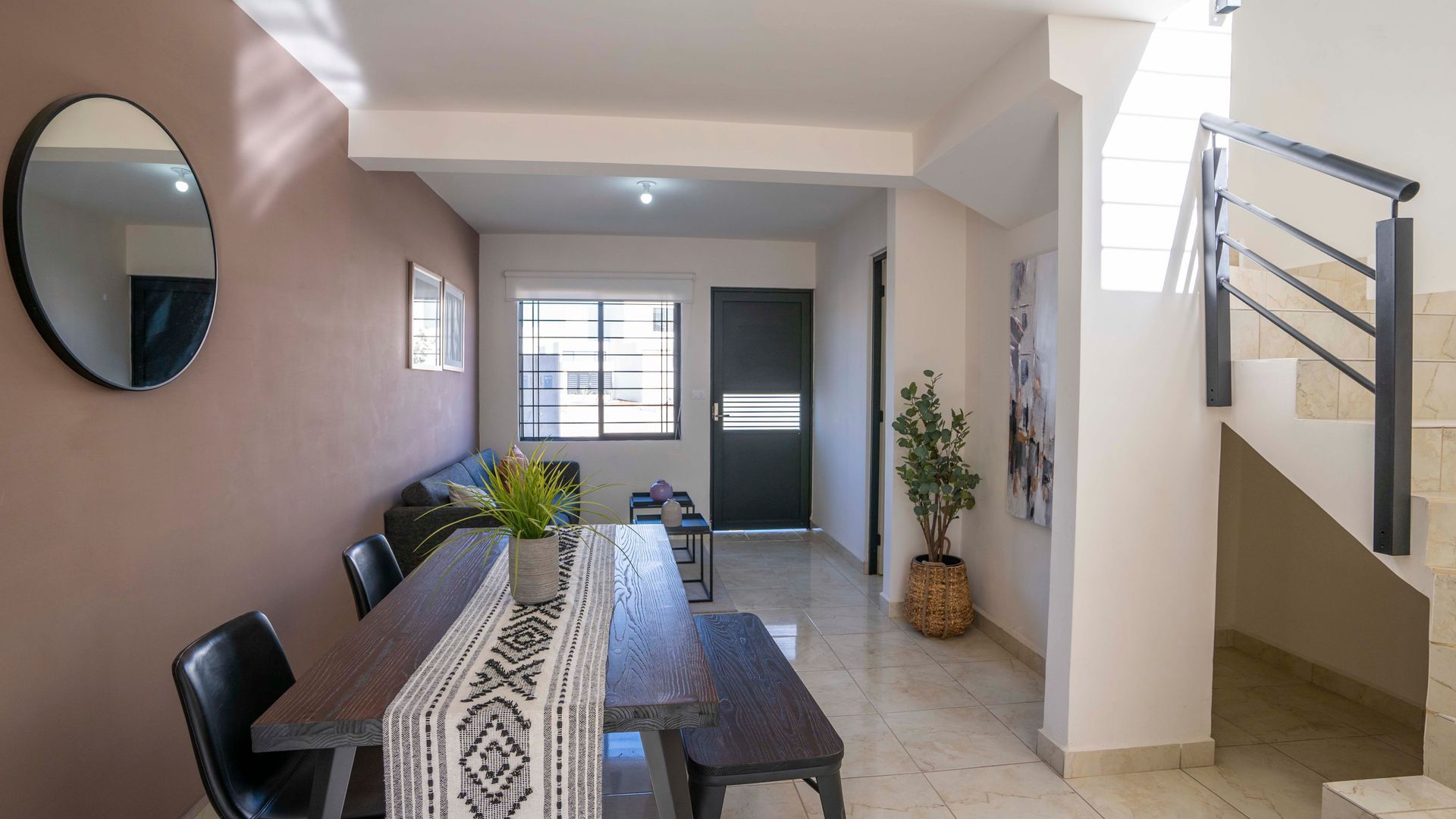 Imágenes de uso ilustrativo, los acabados y materiales pueden llegar a variar