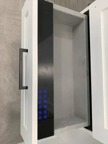 Closetopia can integrate lighting as well as lockable jewelry drawers and safes.