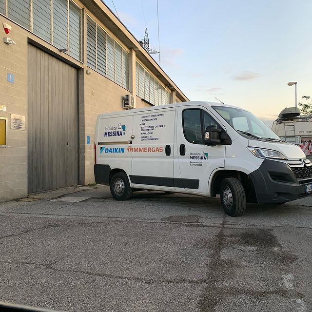 furgone di Idraulica Messina