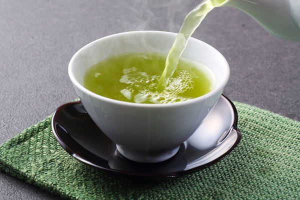 Green Tea and Healthy Foods That Protect Your Skin