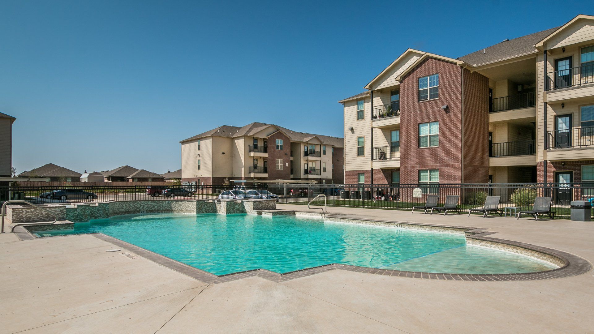 Ridgewood Apartments Pool