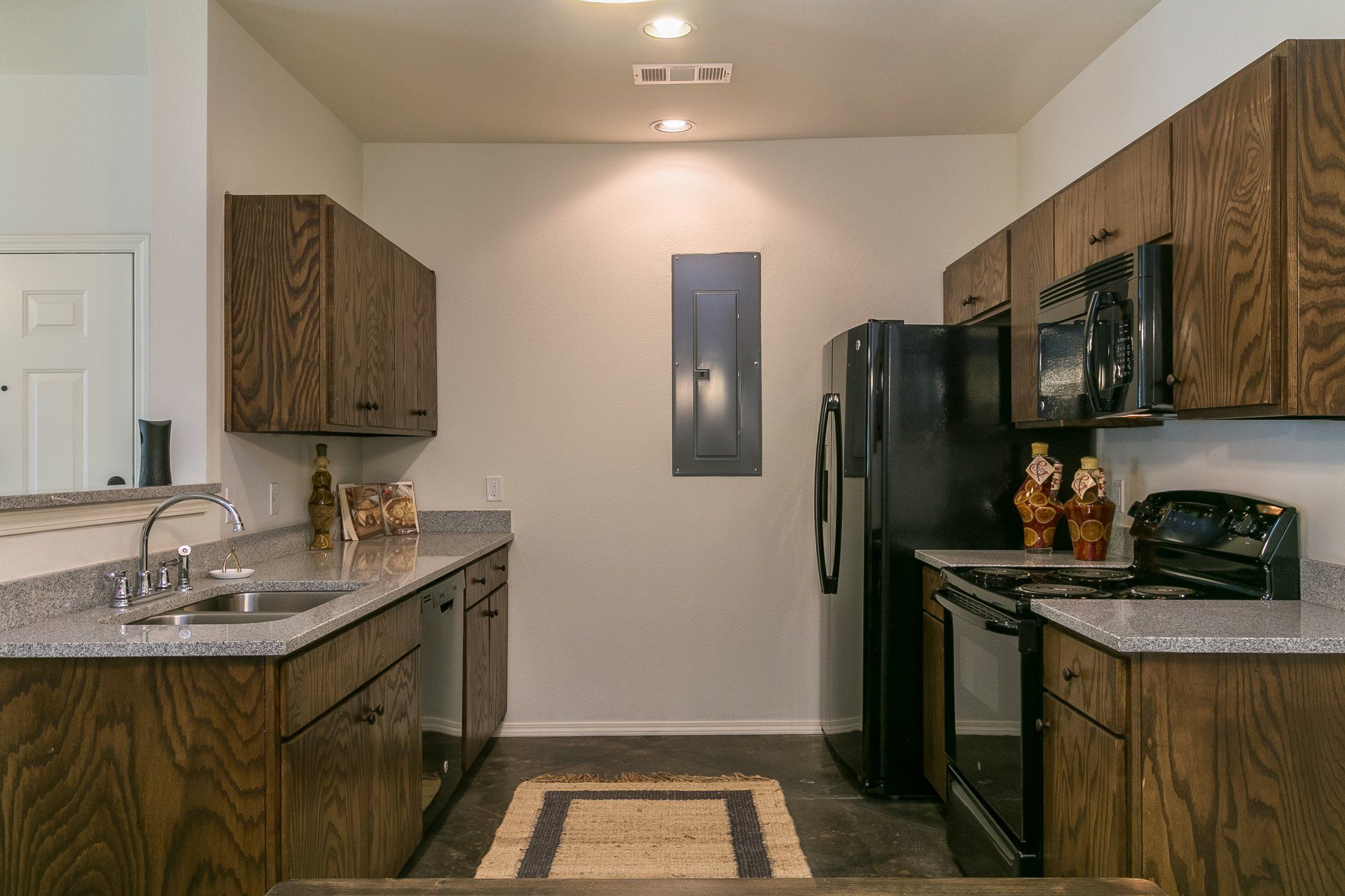 Ridgewood Apartments Kitchen