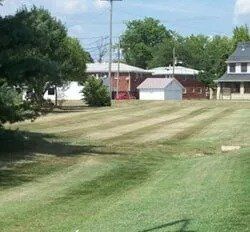 Maintained Lawn – Louisville, KY – Wayne's Lawn Service