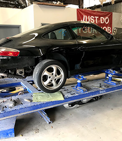 Porsche Repair in Houston, TX | Exclusive Collision And Customs