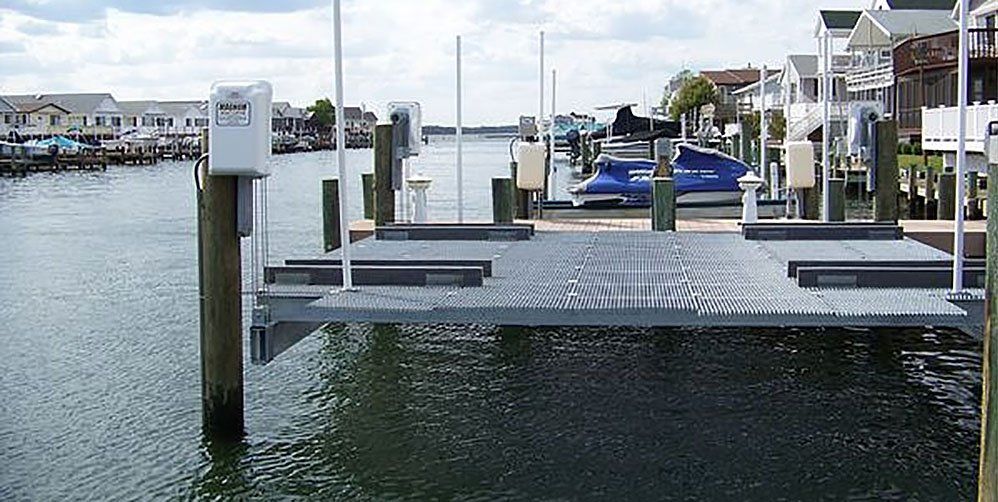 Boatlift with walking deck