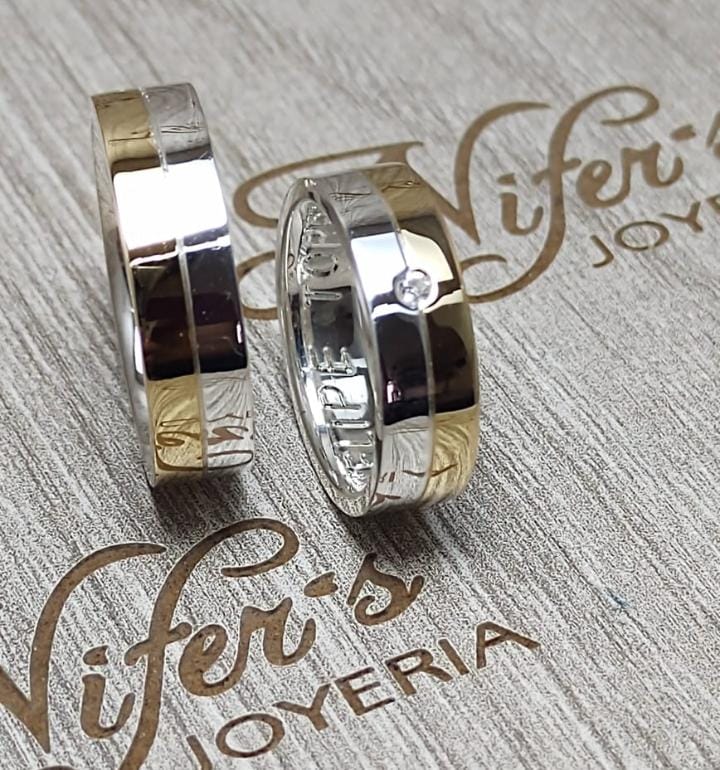 anillos de oro y plata